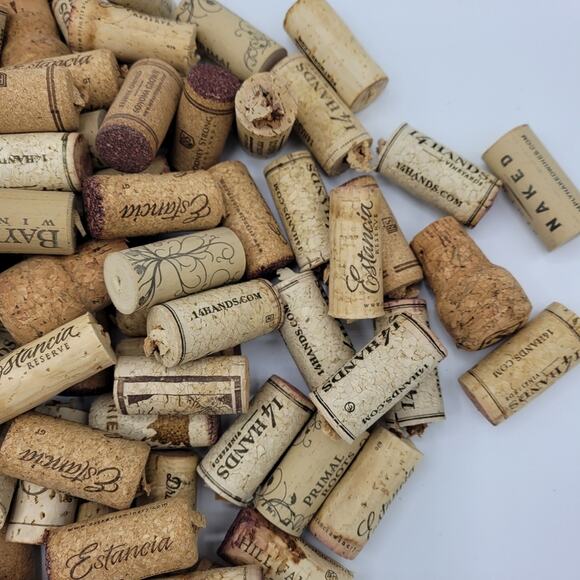 Lot of 128 Used Wine Corks - Picture 6 of 7